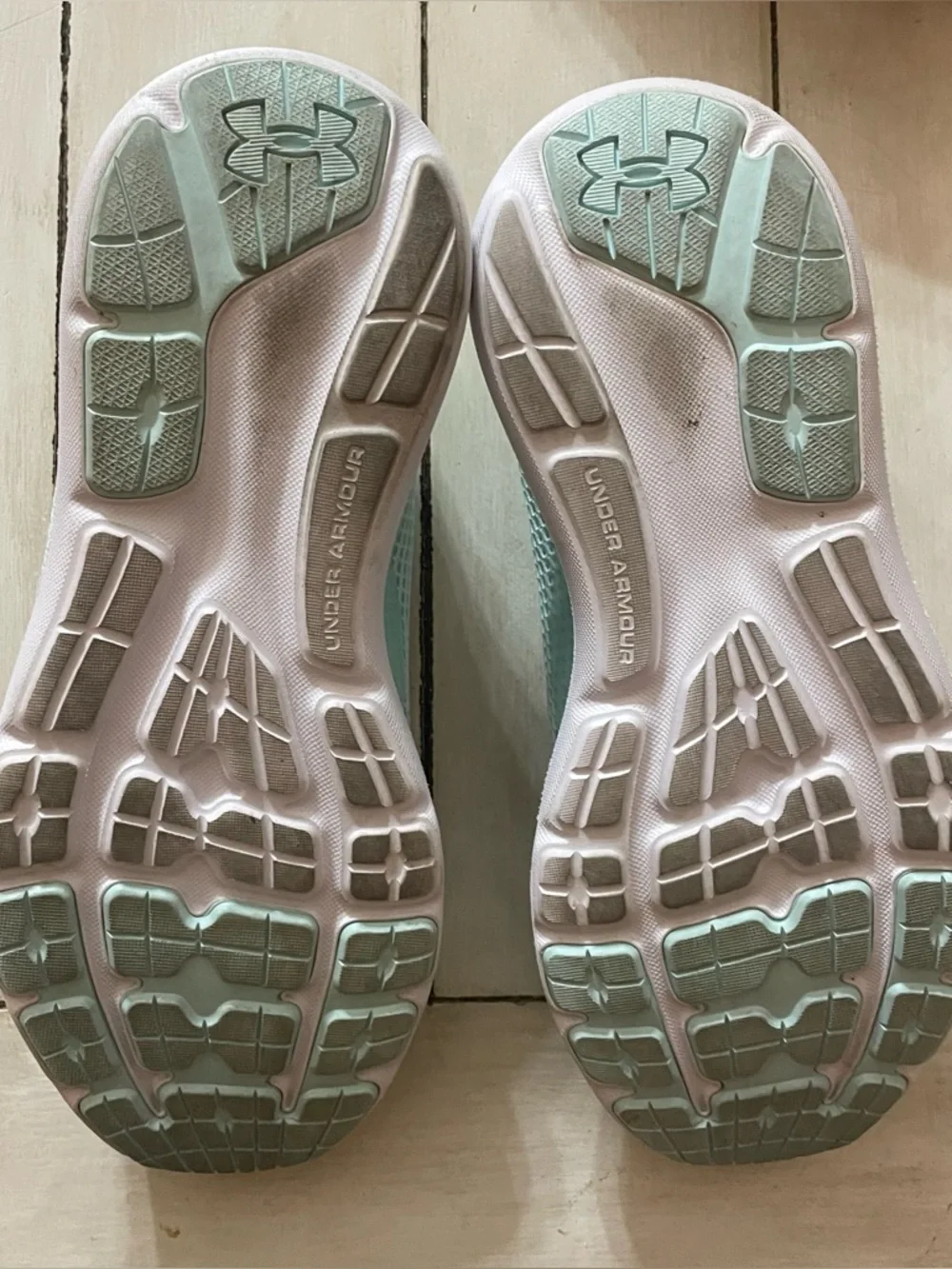 Under Armour Sneakers Teal Womens 10 - Picture 6 of 7